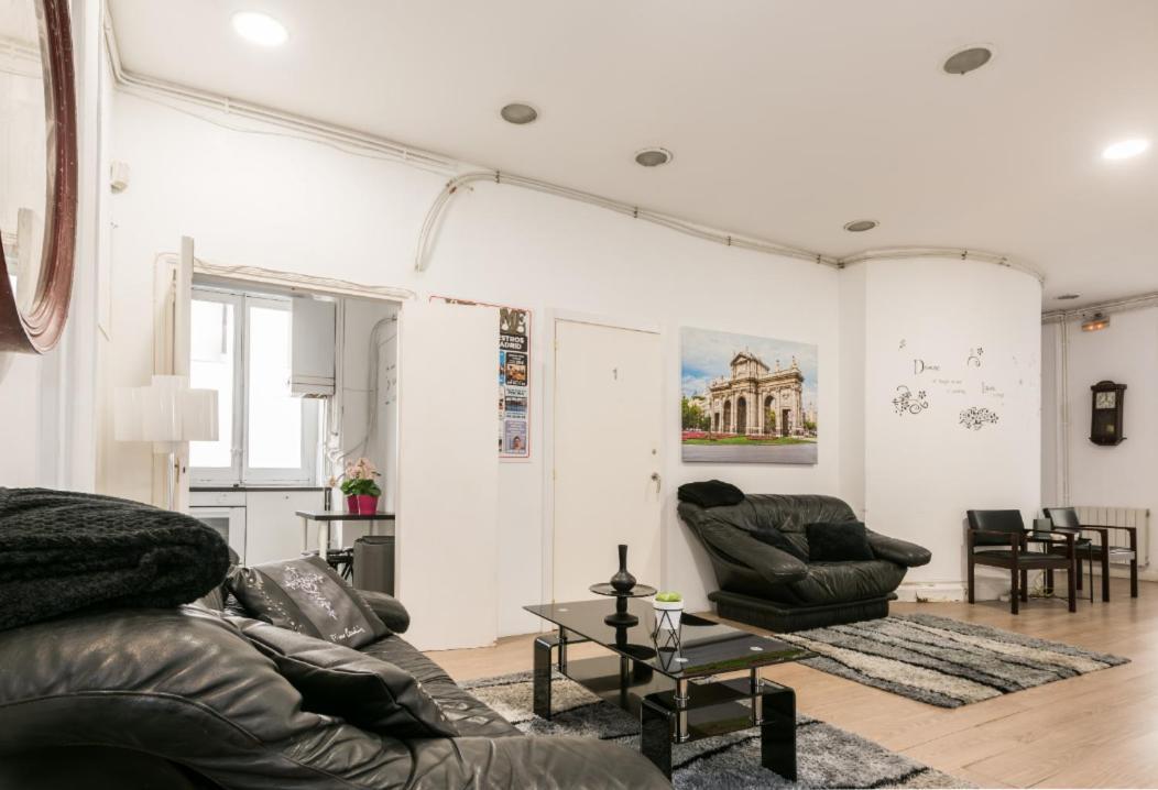 M&F 7 Rooms/7 Bathrooms Over Gran Via マドリード エクステリア 写真