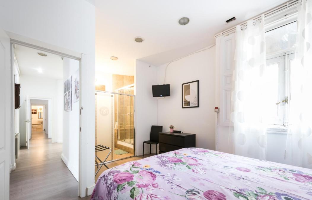 M&F 7 Rooms/7 Bathrooms Over Gran Via マドリード エクステリア 写真