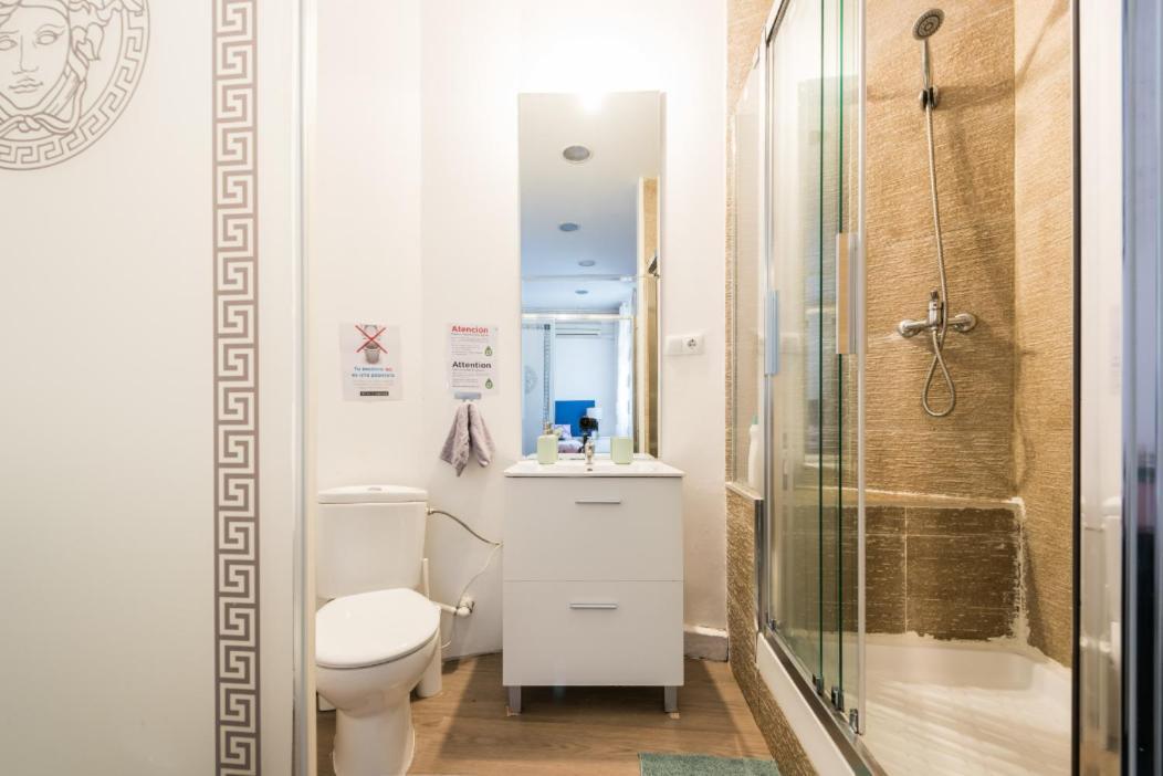 M&F 7 Rooms/7 Bathrooms Over Gran Via マドリード エクステリア 写真