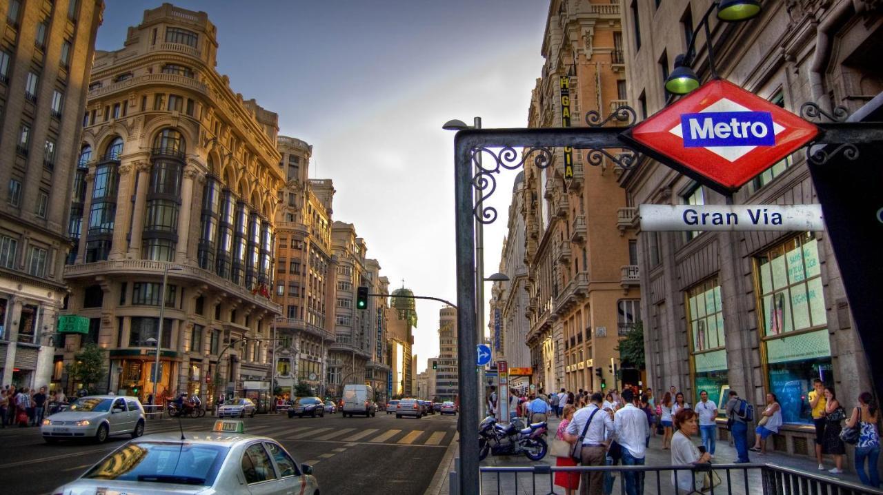 M&F 7 Rooms/7 Bathrooms Over Gran Via マドリード エクステリア 写真